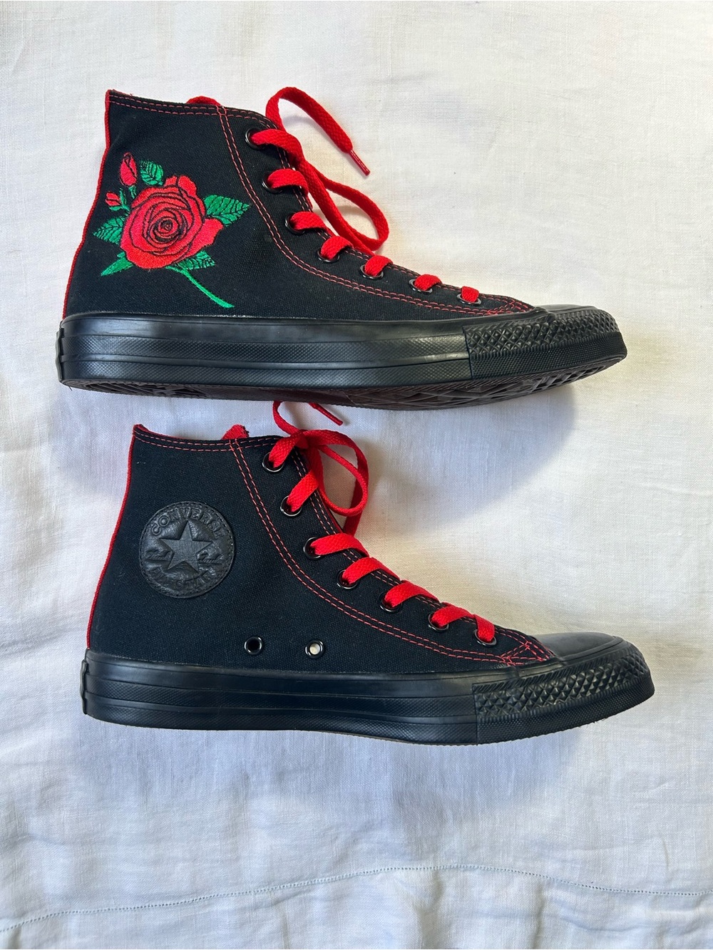NEW custom Converse black Chuck Taylor sneakers with embroidered red roses